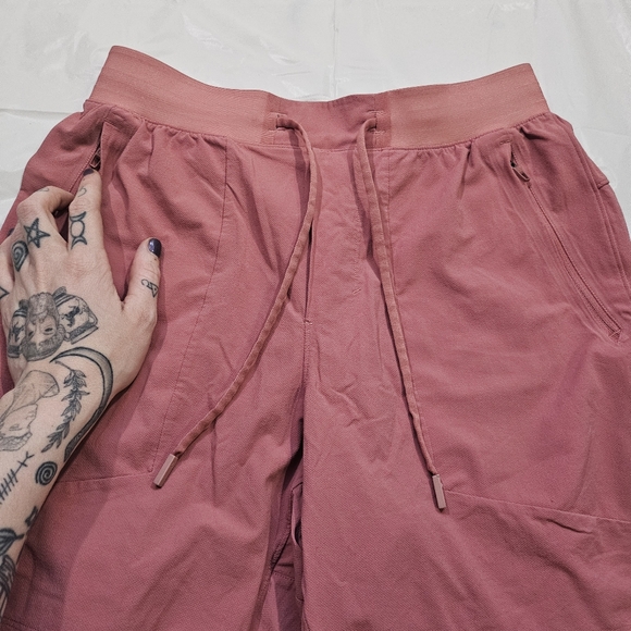 Lululemon License To Train Lined Short 7" (Brier Rose) Size S - Picture 11 of 13